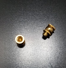 Load image into Gallery viewer, Brass Screw Twist Closure